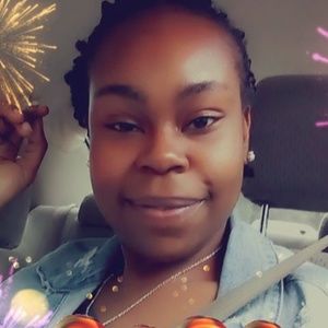 Meet your Posher, Leshia